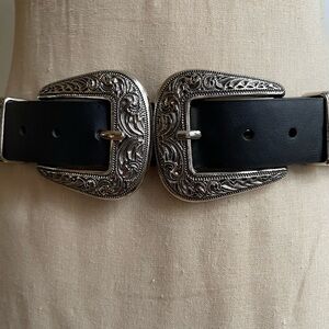 Elegant Black and Silver Women's Belt